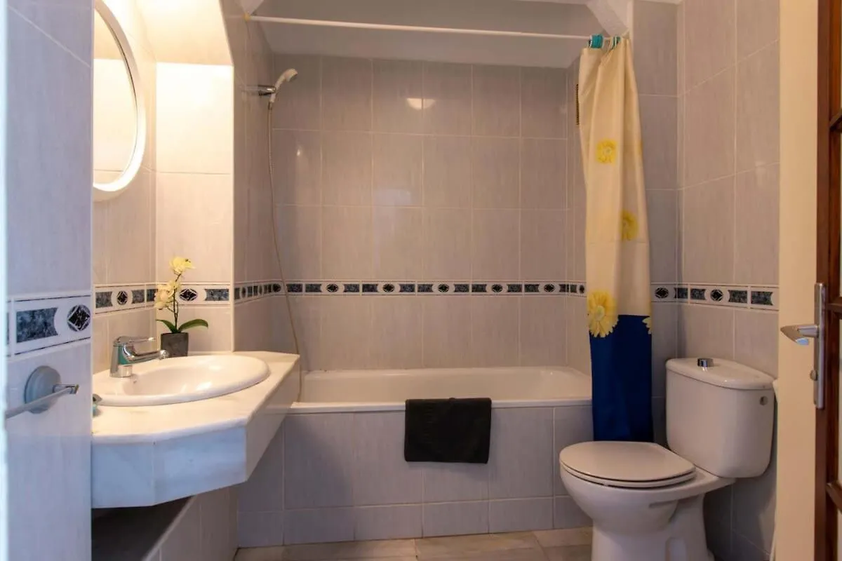 Club Atlantis 35 - One Bed Apartment Costa Adeje