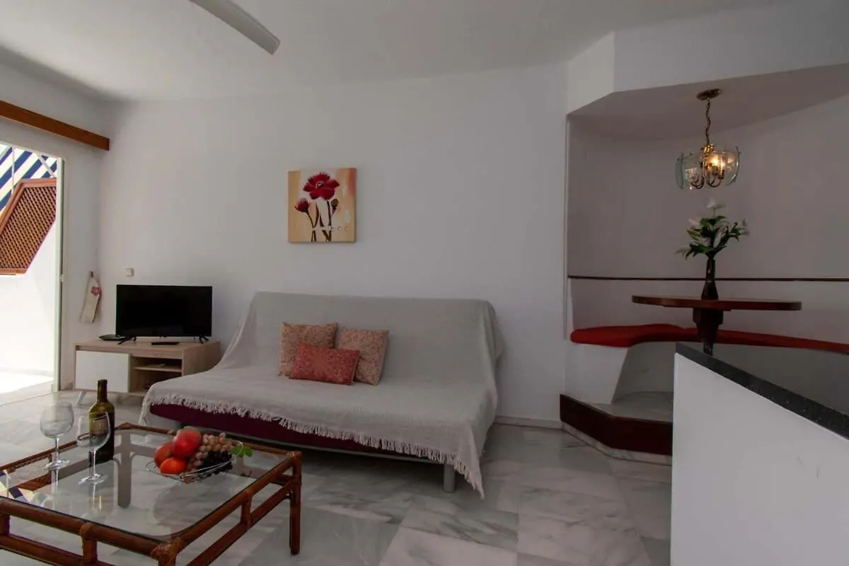 Club Atlantis 35 - One Bed Apartment Costa Adeje