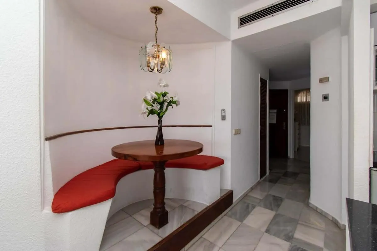 Club Atlantis 35 - One Bed Apartment Costa Adeje